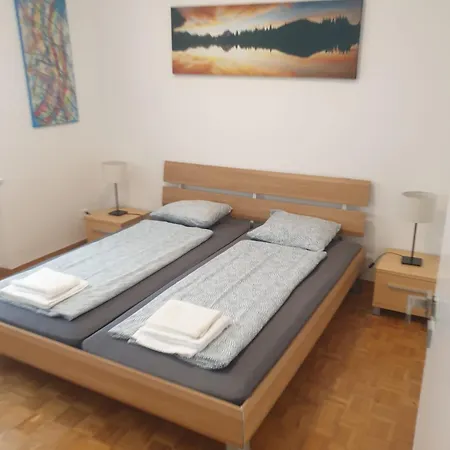 Apartment Lakeview With Self Check-in & Private Parking On Request