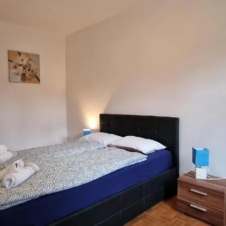 Apartment Lakeview With Self Check-in & Private Parking On Request